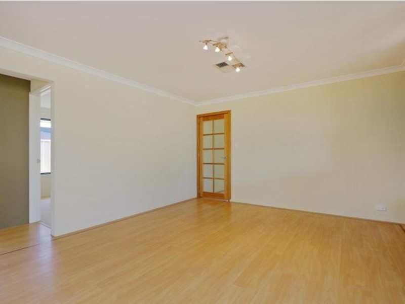 6 Brookman Avenue, Langford WA 6147