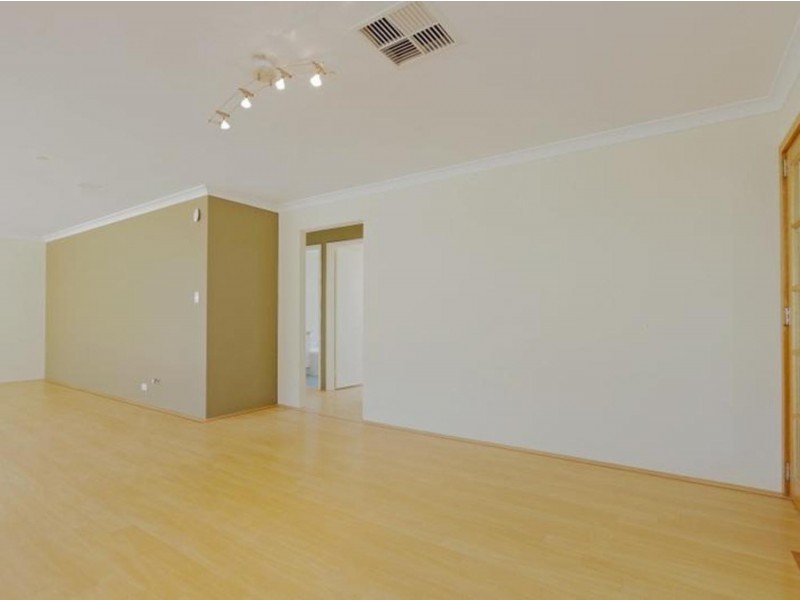 6 Brookman Avenue, Langford WA 6147