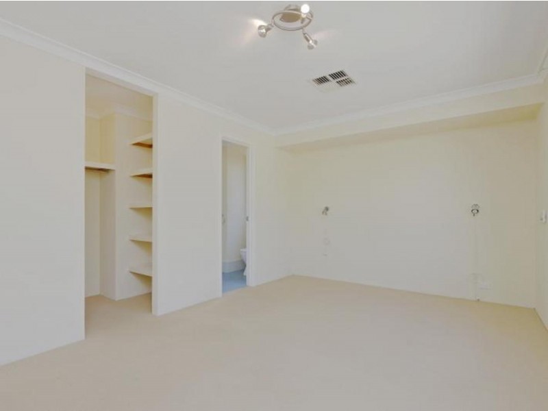 6 Brookman Avenue, Langford WA 6147