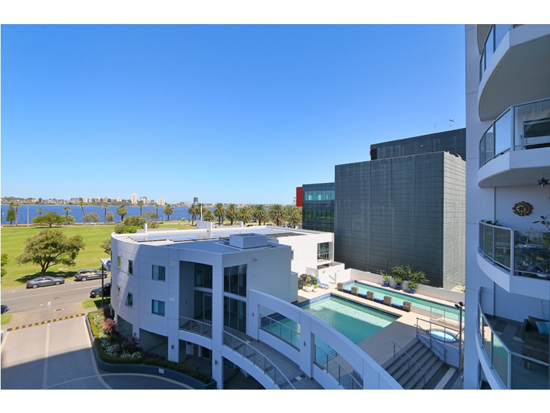 76/132 Terrace Road, Perth WA 6000