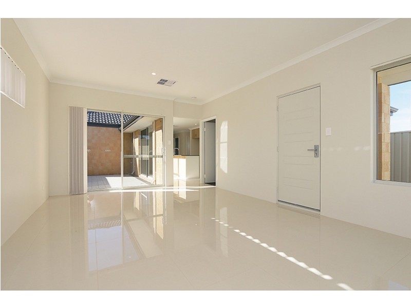 312 Wright Road, Harrisdale WA 6112