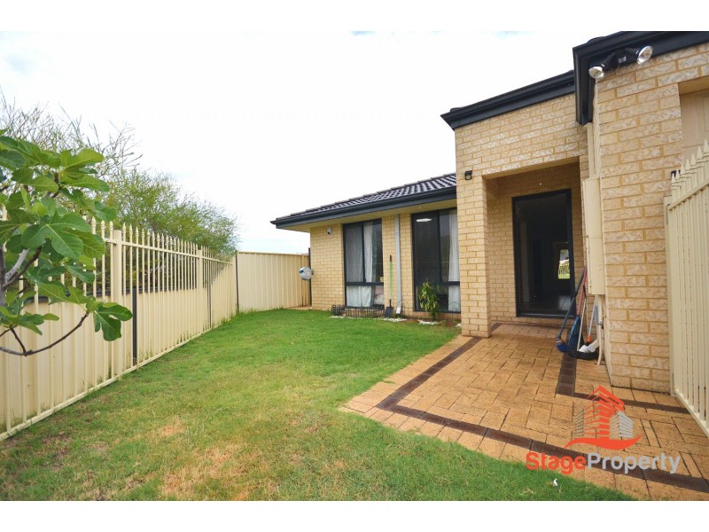 49 Balaka Way, Queens Park WA 6107