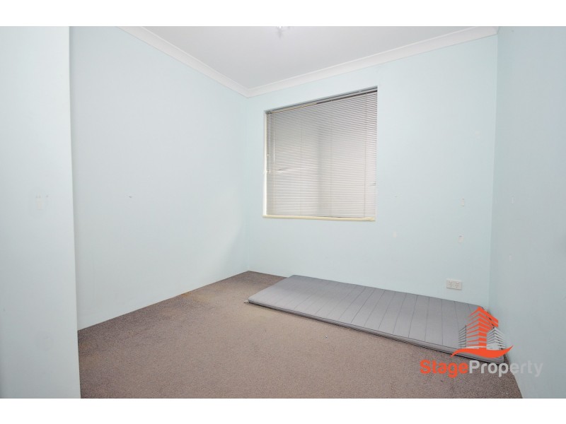 49 Balaka Way, Queens Park WA 6107