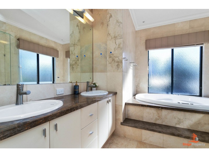 12 Bateman Road, Mount Pleasant WA 6153