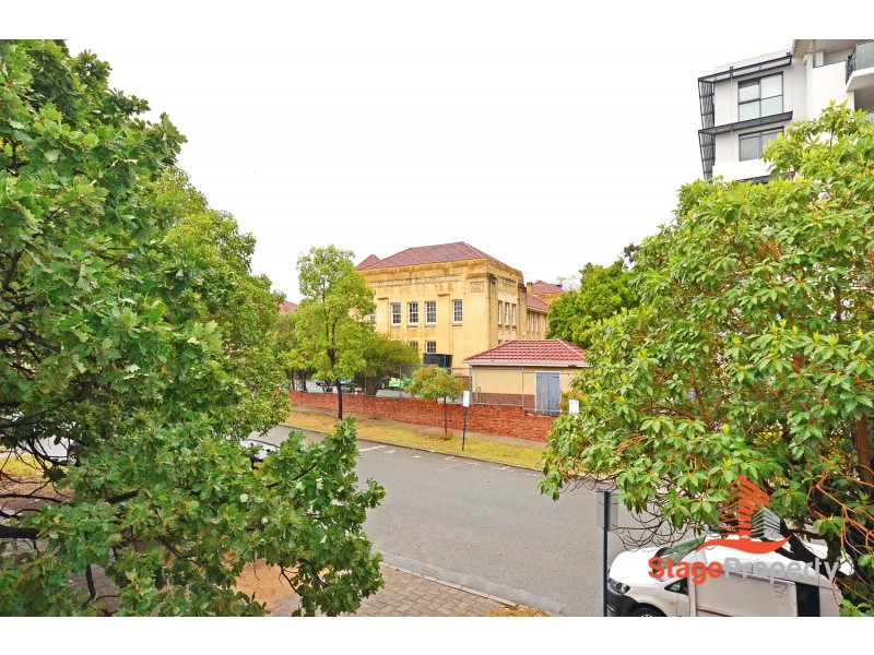 4/28 Bronte Street, East Perth WA 6004