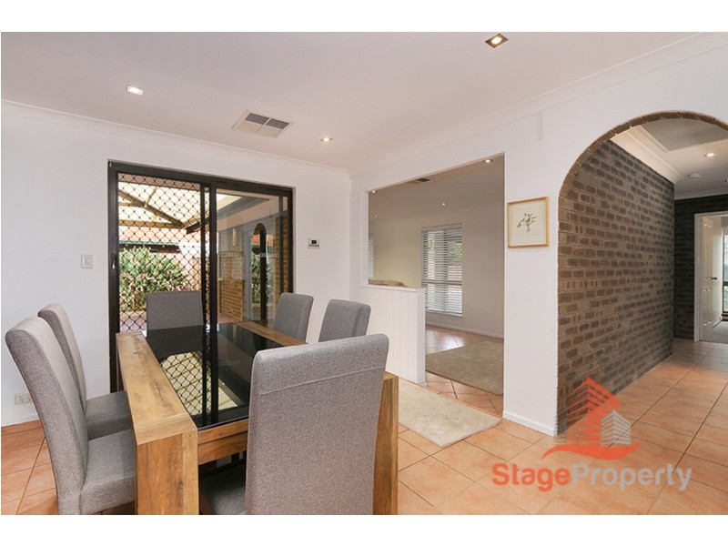 10 Colonial Drive, Bibra Lake WA 6163