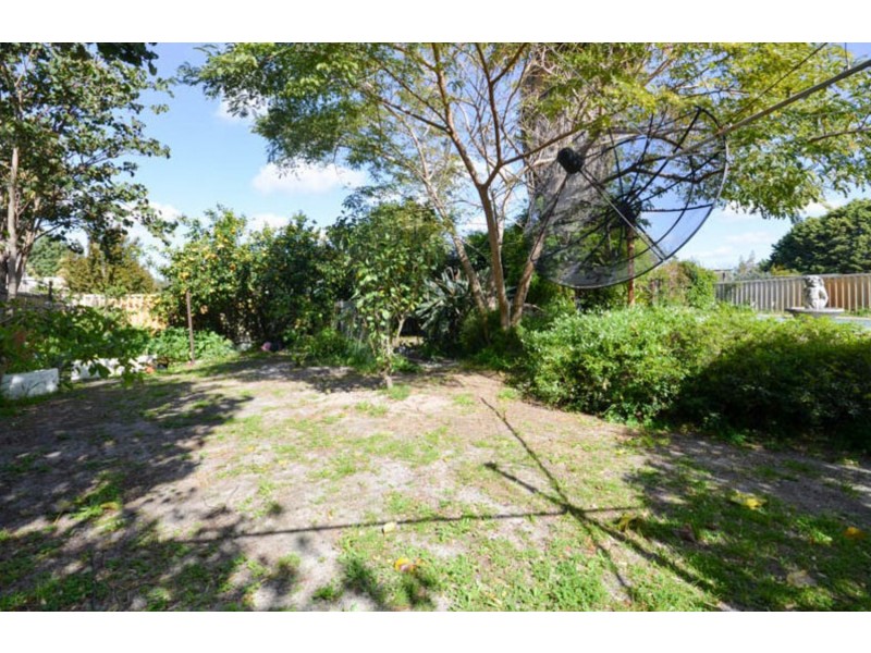 23 Lynwood Avenue, Lynwood WA 6147