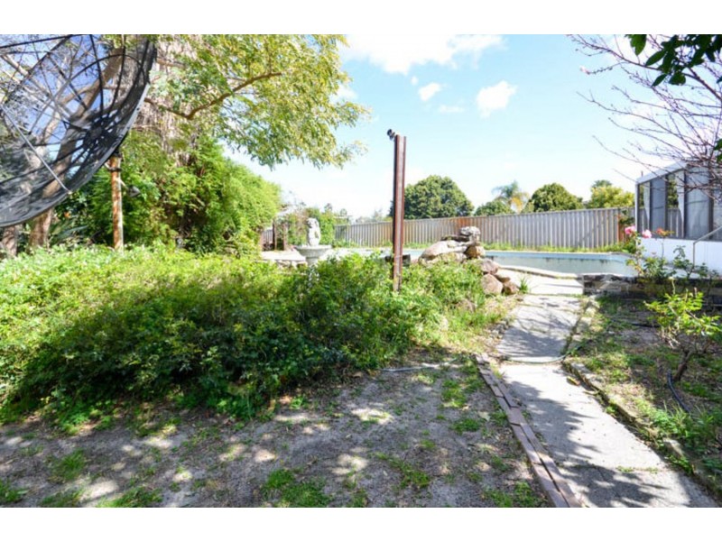 23 Lynwood Avenue, Lynwood WA 6147