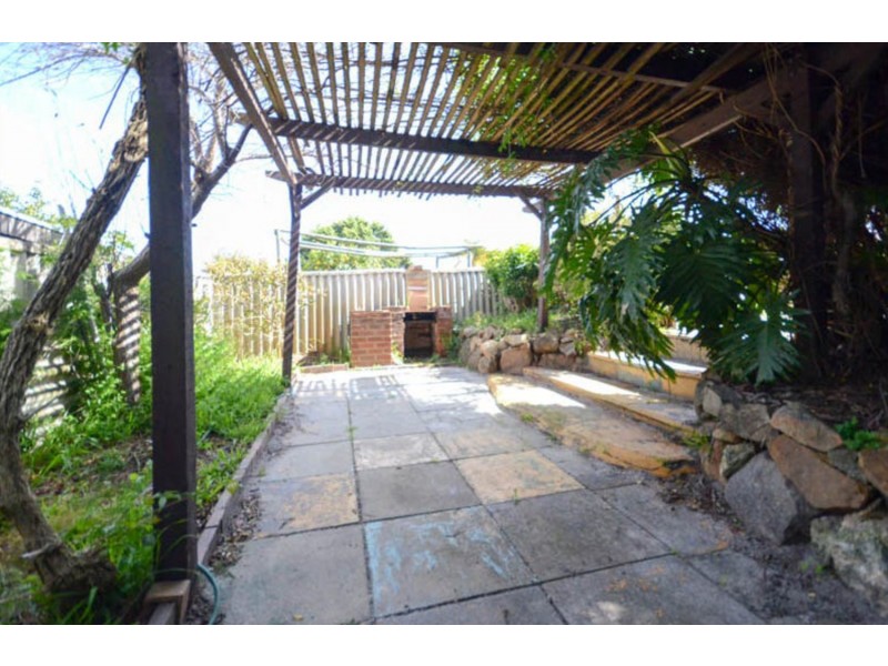 23 Lynwood Avenue, Lynwood WA 6147