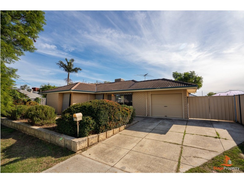 4 Wellington Street, Queens Park WA 6107