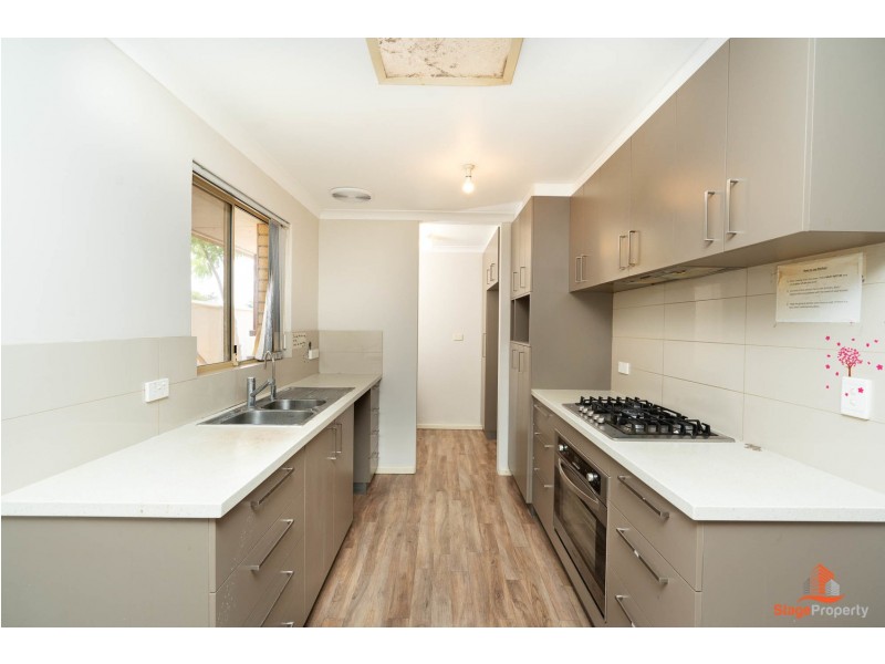 4 Wellington Street, Queens Park WA 6107