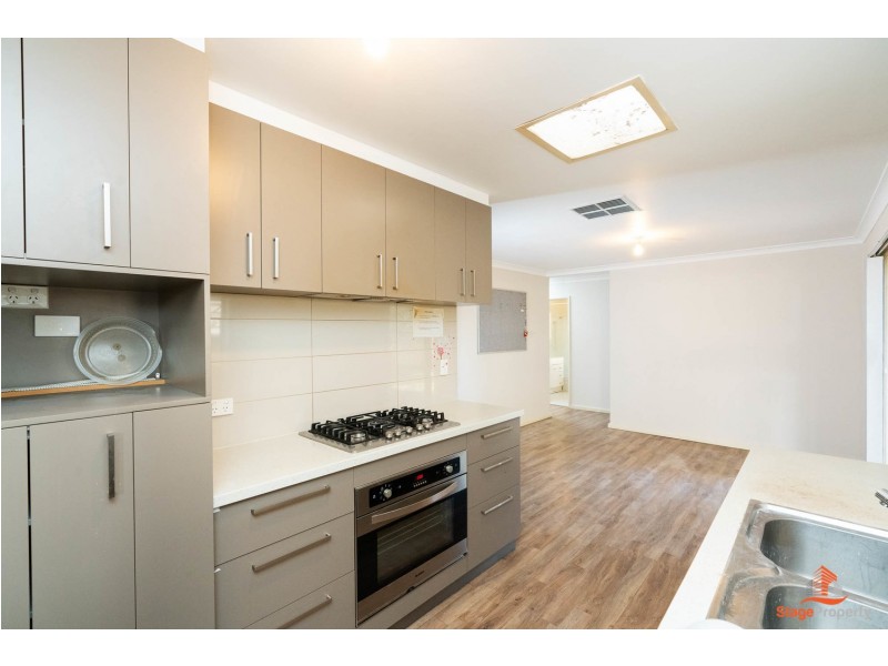 4 Wellington Street, Queens Park WA 6107