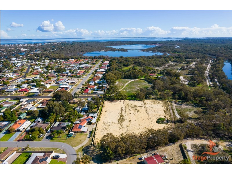 16 Jacaranda Drive, North Yunderup WA 6208