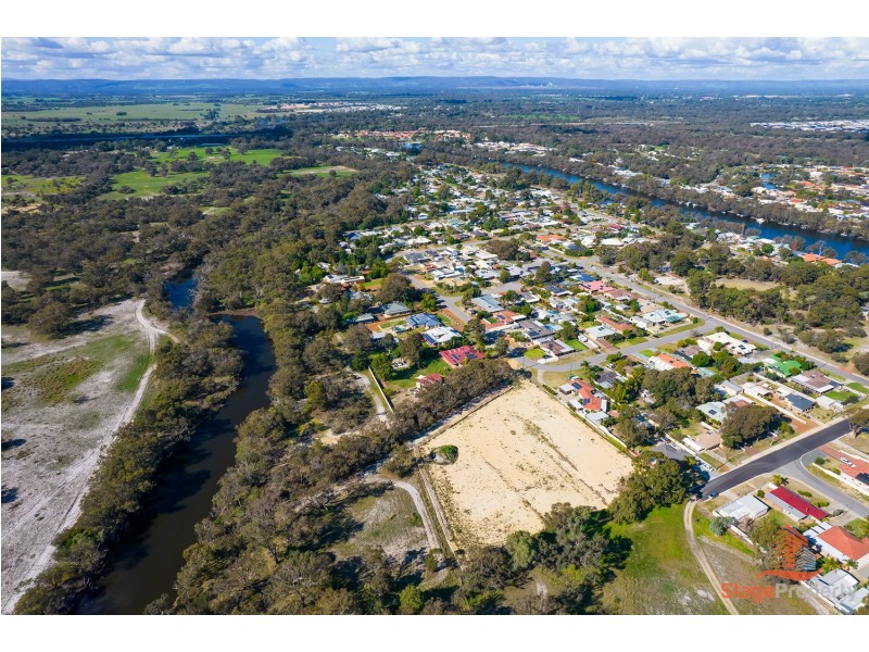 16 Jacaranda Drive, North Yunderup WA 6208