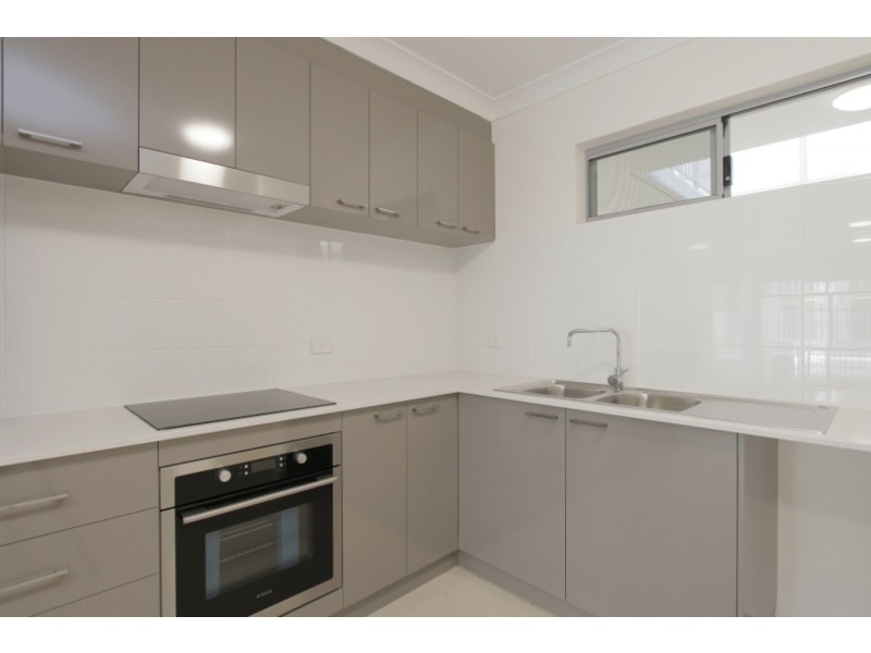 13/16 Grey Street, Cannington WA 6107