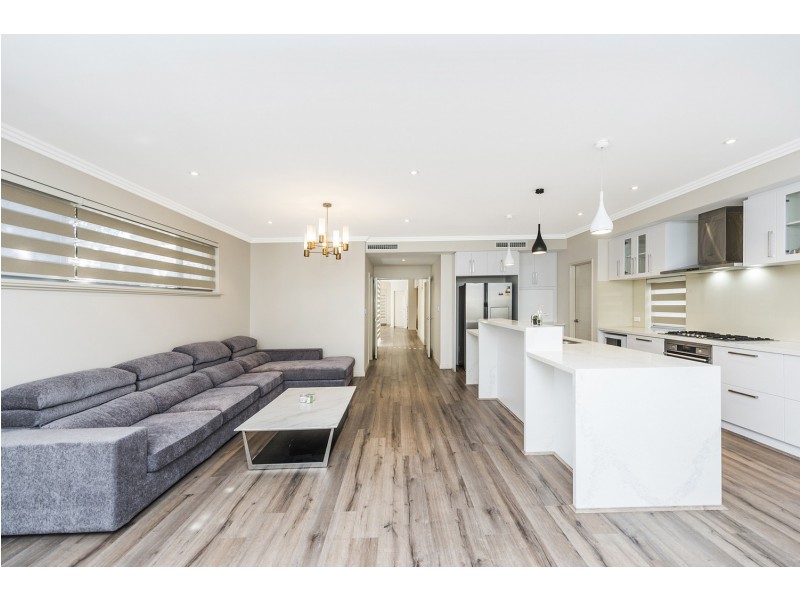 2A Genesta Crescent, Dalkeith WA 6009