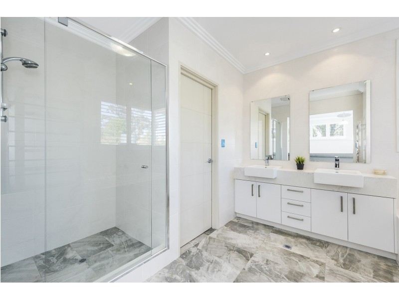 2A Genesta Crescent, Dalkeith WA 6009