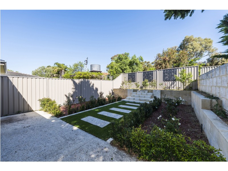 2A Genesta Crescent, Dalkeith WA 6009