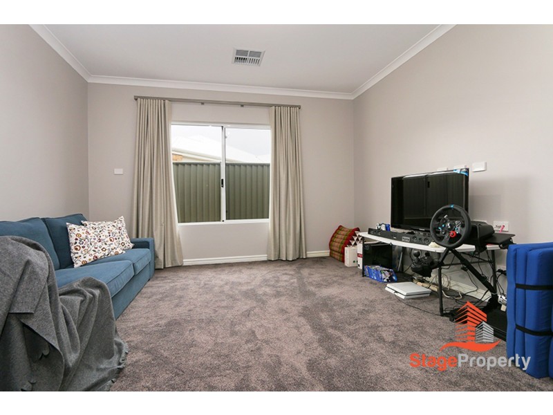 124 Bernborough Avenue, Caversham WA 6055
