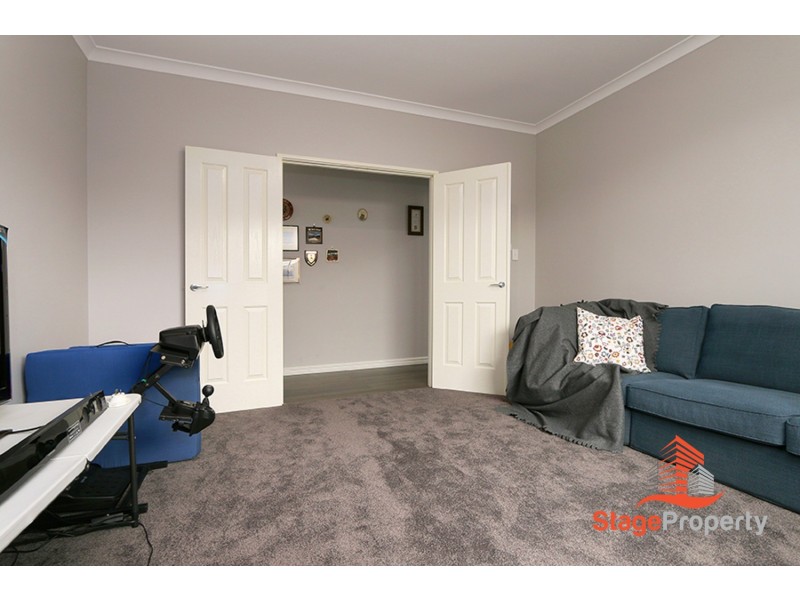 124 Bernborough Avenue, Caversham WA 6055