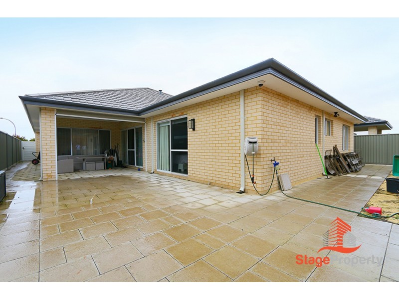 124 Bernborough Avenue, Caversham WA 6055