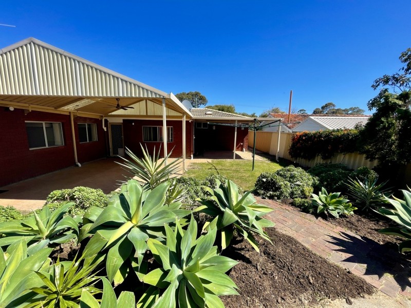 22 Hollis Street, Samson WA 6163