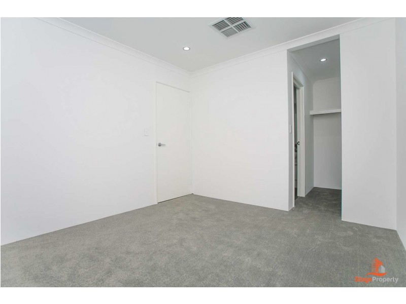 42 Rosso Meander, Woodvale WA 6026