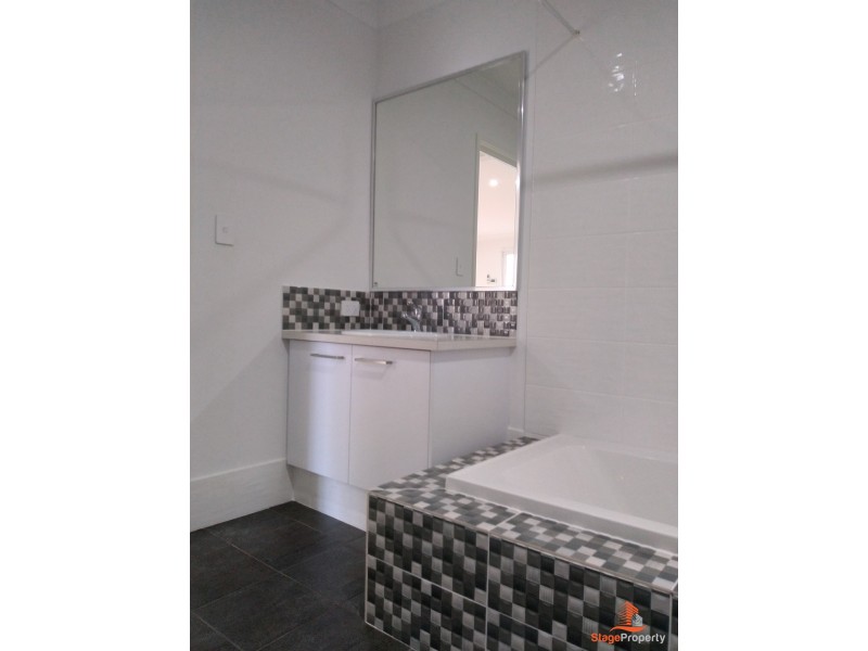 42 Rosso Meander, Woodvale WA 6026