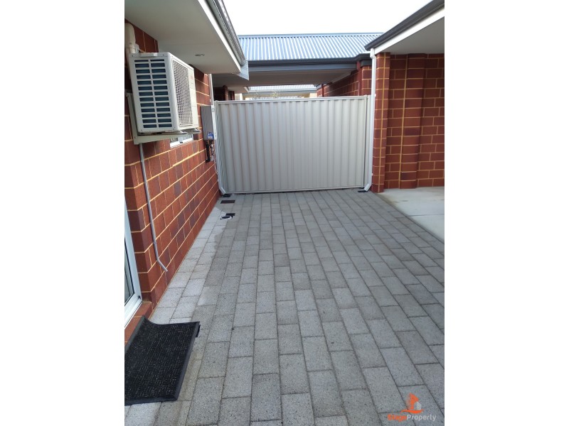 42 Rosso Meander, Woodvale WA 6026