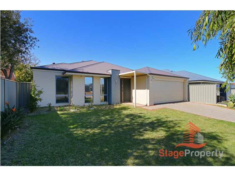 54 Reginald Street, Queens Park WA 6107