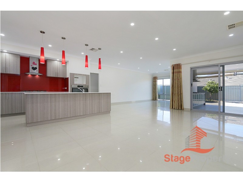 54 Reginald Street, Queens Park WA 6107