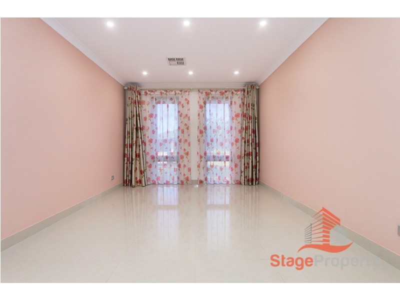 54 Reginald Street, Queens Park WA 6107