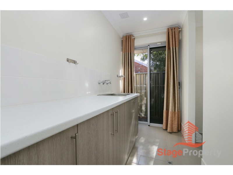 54 Reginald Street, Queens Park WA 6107