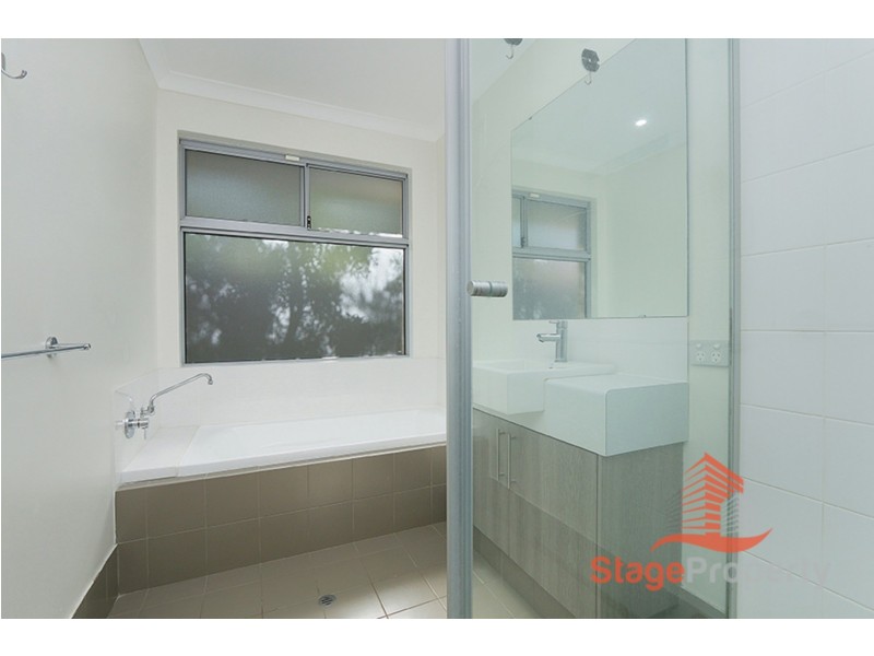 54 Reginald Street, Queens Park WA 6107