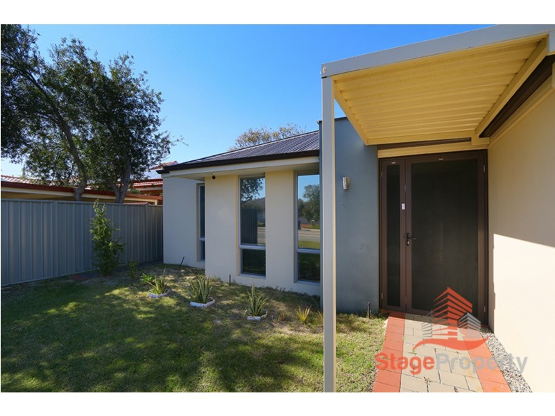 54 Reginald Street, Queens Park WA 6107