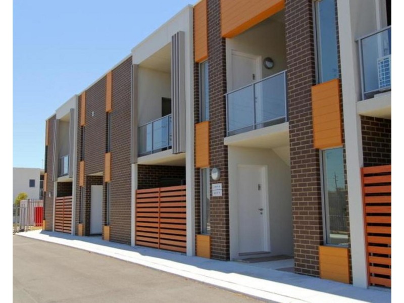 16 Grey Street, Cannington WA 6107