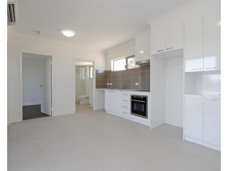 16 Grey Street, Cannington WA 6107