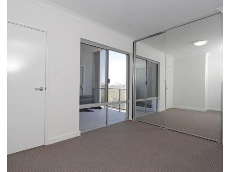 16 Grey Street, Cannington WA 6107