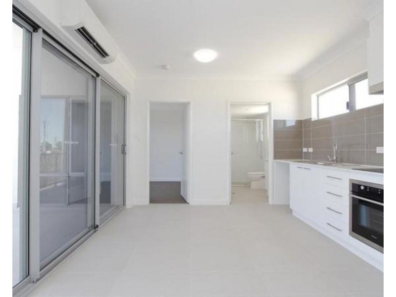 16 Grey Street, Cannington WA 6107
