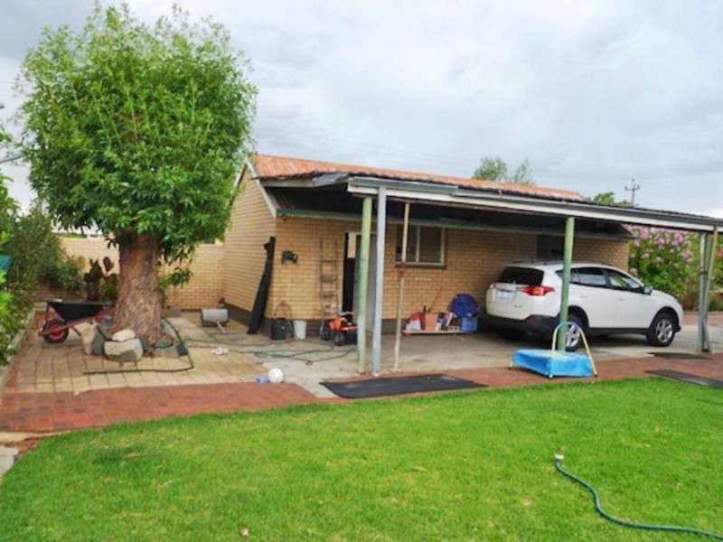 1 Bromley Street, Beckenham WA 6107