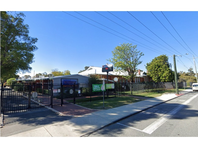 1 Bromley Street, Beckenham WA 6107