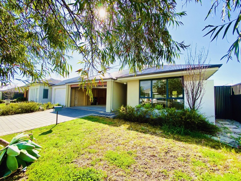 6 Athens Road, Wellard WA 6170