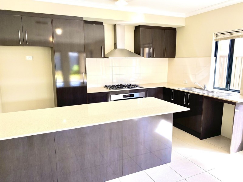 6 Athens Road, Wellard WA 6170