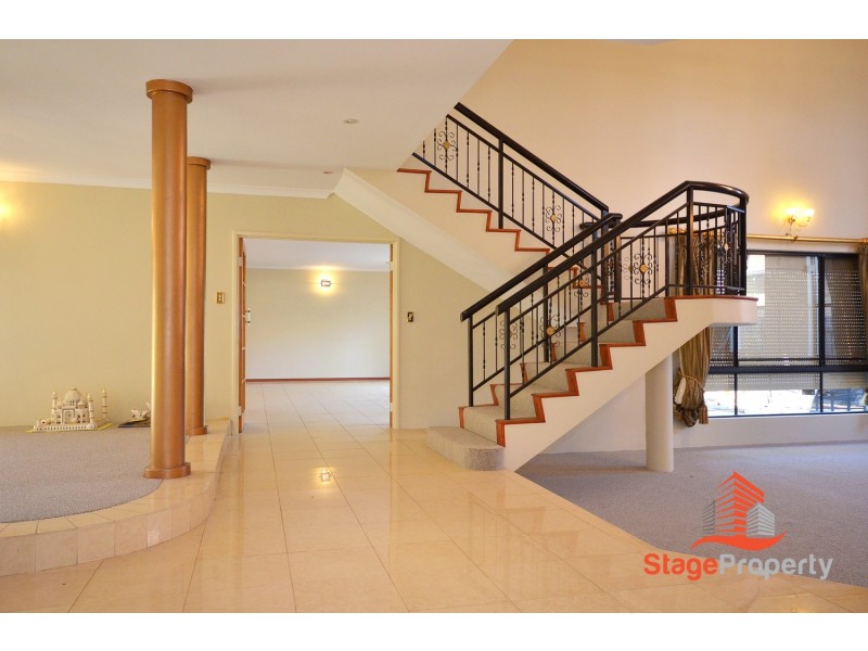 12 Bronzewing Loop, Wembley WA 6014