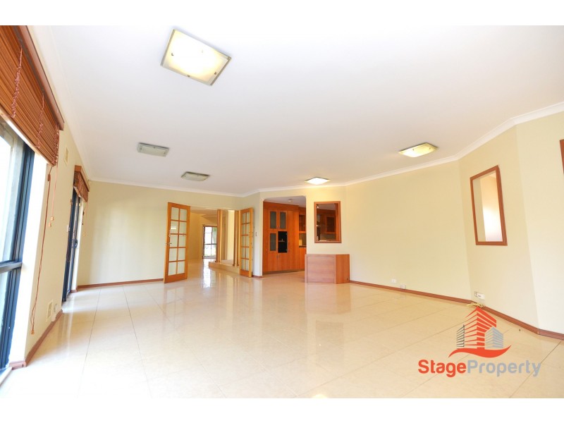 12 Bronzewing Loop, Wembley WA 6014