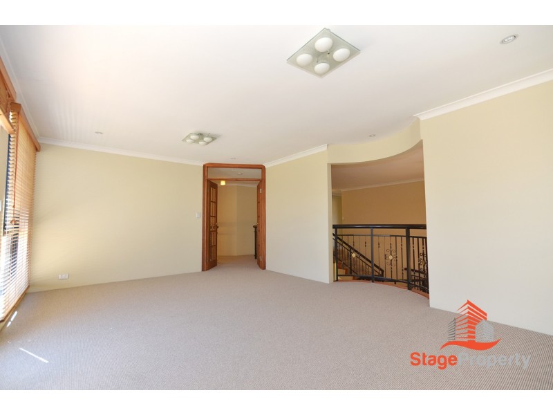 12 Bronzewing Loop, Wembley WA 6014