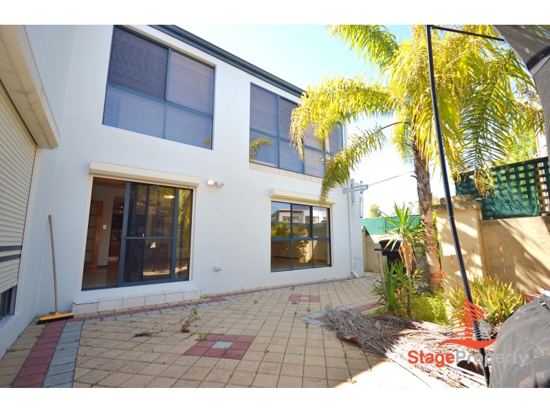 12 Bronzewing Loop, Wembley WA 6014