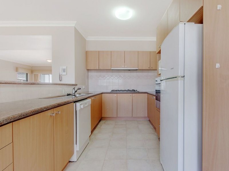 8 Wave Cove, Port Kennedy WA 6172