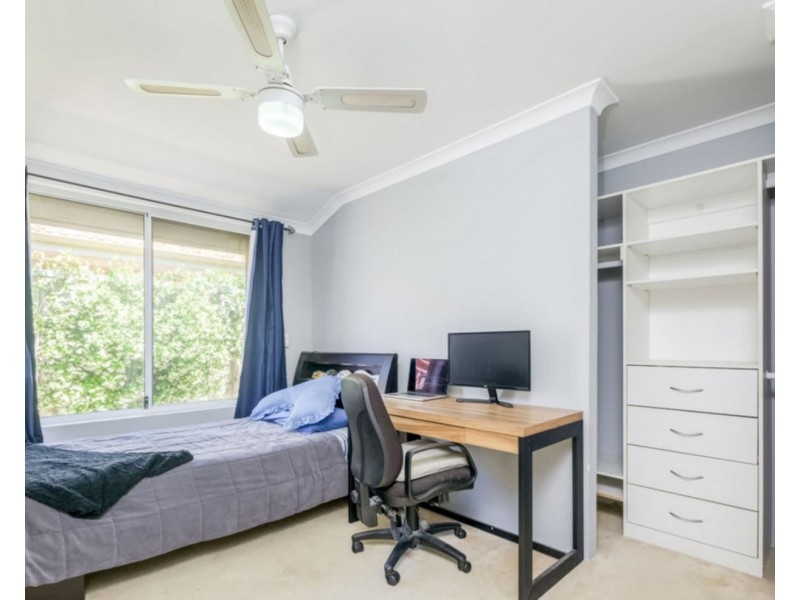 11 Atkinson Gardens, Leeming WA 6149