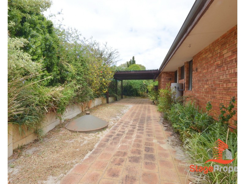 15 Burnett Avenue, Leeming WA 6149